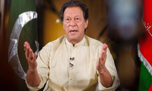 عمران خان نے پھر فوج پر سوال اٹھا دیا