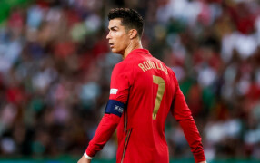 Ronaldo draws focus, but Fernandes is Portugal&rsquo;s World Cup heartbeat