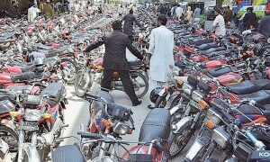 ایڈمنسٹریٹر کراچی کی ہدایت کے باوجود چارجڈ پارکنگ وصولی کا سلسلہ جاری