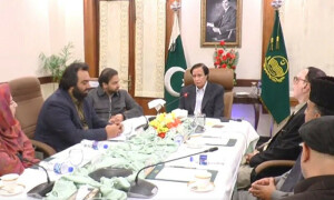 ق لیگ پارلیمانی پارٹی کا پرویز الٰہی اور تحریک انصاف کا مکمل ساتھ دینے کا فیصلہ