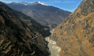 India set to demolish buildings in sinking Himalayan town
