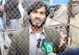 Bannu businessman cages himself to shame govt over inflation