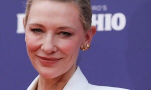 Cate Blanchett wins Globe for best drama actress