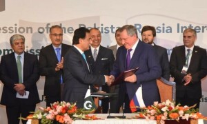 Pakistan moves closer to buying cheaper Russian crude oil supplies