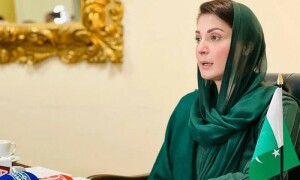 مریم نواز کی پاکستان واپسی ایک دن کے لئے مؤخر