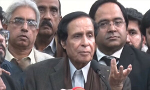 عمران خان کے چار، پانچ قریبی لوگوں میں سے ایک پکڑا گیا، پہلے پکڑا جاتا تو کام ٹھیک رہتا، پرویز الٰہی