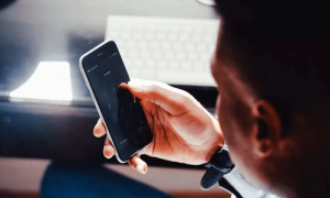 چھینے گئے موبائل فون کے IMEI تبدیل کرنے والا سافٹ وئیر انجینئیر گرفتار