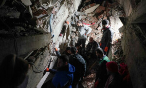 Turkiye-Syria quake: Death toll tops 21,000 as rescuers race to find survivors