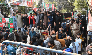 &rsquo;سُپرہائی الرٹ&lsquo;: پی ٹی آئی کی کارکنوں کو زمان پارک پہنچنے کی ہدایت