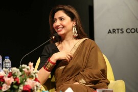 میں سیاست میں &rsquo;پٹھان&lsquo; کے ساتھ ہوں، ماہرہ خان