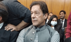 بشریٰ بی بی نے شیشے ٹوٹنے پر چیخیں ماریں، عمران خان