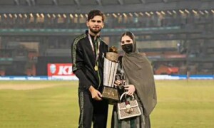 شاہین شاہ کی منکوحہ انشاء آفریدی کا گوچی بیگ اصلی یا نقلی