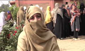 بڑھتی مہنگائی میں سرکاری ملازمین کا بھی گزارا مشکل