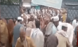 خیبرپختونخوا: مفت آٹے کی تقسیم ، 2مختلف واقعات میں 3 افراد جاں بحق