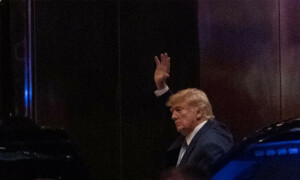 Trump arrives in Manhattan for NY attorney general&rsquo;s deposition