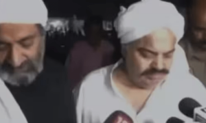 Indian Muslim ex-politician, brother shot dead live on TV