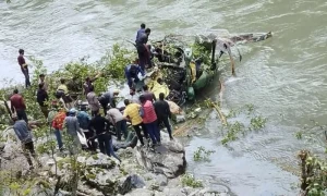 Indian army helicopter crashes in occupied Kashmir, no fatalities: source
