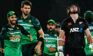 نیوزی لینڈ کو مسلسل چوتھی شکست، پاکستان ون ڈے میں پہلی پوزیشن پر آگیا