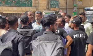 بلدیاتی الیکشن: یوسی 2 لیاری میں پیپلزپارٹی اور جماعت اسلامی کارکنان آمنے سامنے آگئے