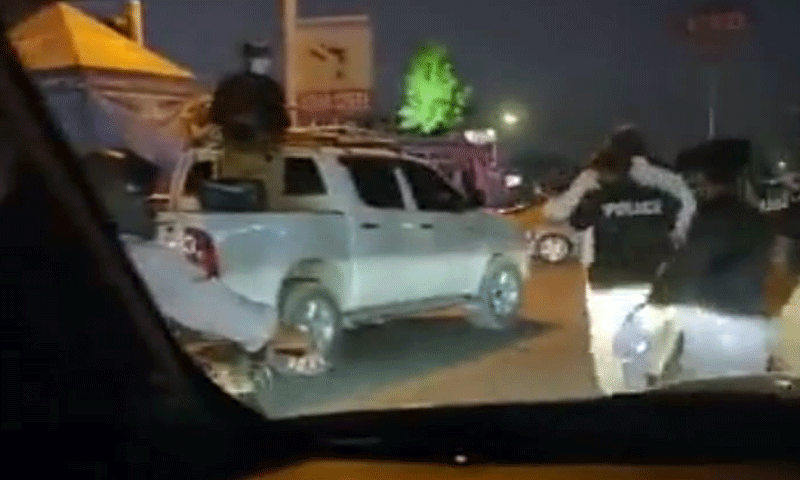 پی ٹی آئی رہنما علی زیدی گرفتار