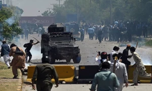 عمران کی گرفتاری کے بعد ہنگاموں سے آئی ایم ایف پروگرام کی بحالی کی امیدیں کمزور