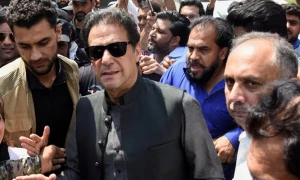 اسلام آباد ہائیکورٹ کا عمران خان کیخلاف توشہ خانہ کیس کی کارروائی روکنے کا حکم