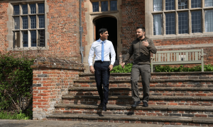Ukraine&rsquo;s Zelenskiy, in Britain, wins pledge of long range drones