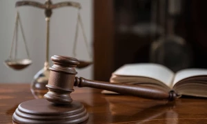 پی ٹی آئی رہنماؤں کی حاضری سے استثنی کی درخواستیں منظور