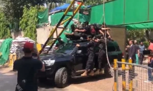 جناح ہاؤس حملہ کیس سمیت 3 مقدمات میں عمران خان کی عبوری ضمانت منظور
