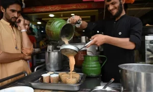 بہترین چائےکیلئے پہلے دودھ ڈالیں یا پانی,گتھی سلجھ گئی