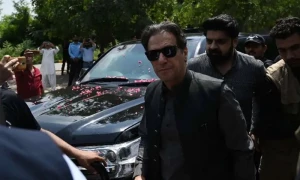 نیب کی مشترکہ تحقیقاتی ٹیم کی عمران خان سے پوچھ گچھ