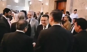 چیف جسٹس بندیال اور جسٹس عیسی کے آمنے سامنے کی ویڈیو وائرل
