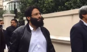 پنجاب اسمبلی کے چپڑاسی کے اکاؤنٹس سے 325 ملین پرویز الہٰی خاندان کو ٹرانسفر ہوئے، ایف آئی اے رپورٹ