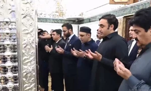 وزیر خارجہ کی بغداد میں شیخ عبد القادر جیلانی کے مزار پر حاضری