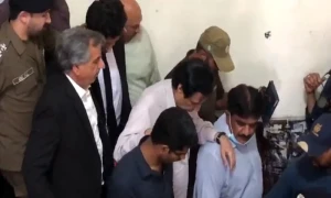 لاہور ہائیکورٹ کا پرویز الہیٰ کو جیل میں سہولیات فراہم کرنے کا حکم