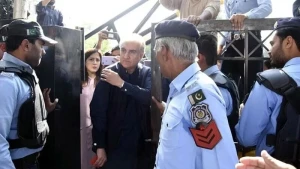 پی ٹی آئی رہنما شاہ محمود قریشی کو اڈیالہ جیل سے رہا کردیا گیا