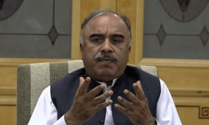 سابق گورنر کے پی شاہ فرمان کے گھر پر پولیس اور ایکسائز کا چھاپہ