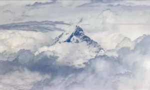 شگر: 7 ہزار میٹر بُلند چوٹی سرکرنے کیلئے جانے والی چیک ری پبلک کی کوہ پیما زخمی
