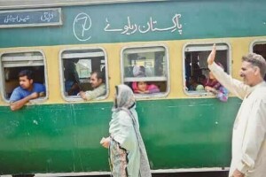 پاکستان ریلوے کا عیدالاضحٰی پر 3 اسپیشل ٹرینیں چلانے کا اعلان