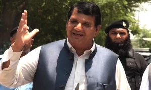 وزیراعظم کے مشیر امیر مقام پر قاتلانہ حملہ، پولیس کی تردید