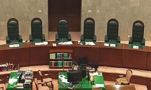 سپریم کورٹ: خصوصی عدالتوں کے خلاف حکم امتناع کی استدعا دوسرے روز بھی مسترد