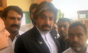 علی محمد خان رہا ہوتے ہی چھٹی بار گرفتار