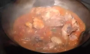 گرم موسم میں گوشت کھانے کے بعد طبیعت خرابی سے بچنے کیلئے کیا کریں