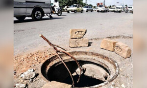 اسلام آباد: بیٹے کو بچانے کیلئے گٹر میں چھلانگ لگانے والا باپ بیٹے سمیت جاں بحق
