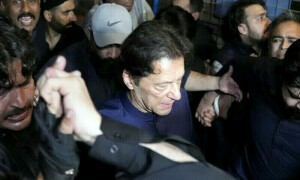 &rsquo;ایک شخص کیلئے دہرا معیار اختیار نہیں کیا جاسکتا&lsquo;، عمران خان کی حفاظتی ضمانت منظور