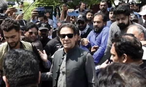 عمران خان توشہ خانہ نیب انکوائری میں پیش نہیں ہوئے