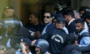 توہین الیکشن کمیشن کیس: عمران خان کے وارنٹ گرفتاری معطل، 2 اگست کو فرد جرم عائد ہوگی