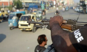 گلستان جوہر میں غیرت کے نام پر فائرنگ، شوہر جاں بحق بیوی زخمی