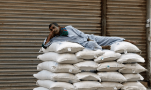 چینی کا ذخیرہ مارکیٹ میں لانے کیلئے 12 شوگر ملز کو نوٹس جاری