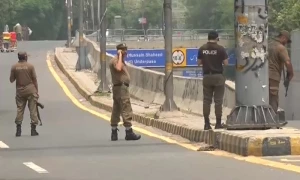زمان پارک جانے والے راستوں پر رکاوٹیں کھڑی کردی گئیں، وکلاء کا احتجاج
